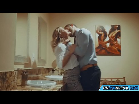 ❤️ Büyük memeli bir sarışın seni umumi tuvalette baştan çıkardığında ❤ Seks videosu pornoda tr.porno24-7.ru